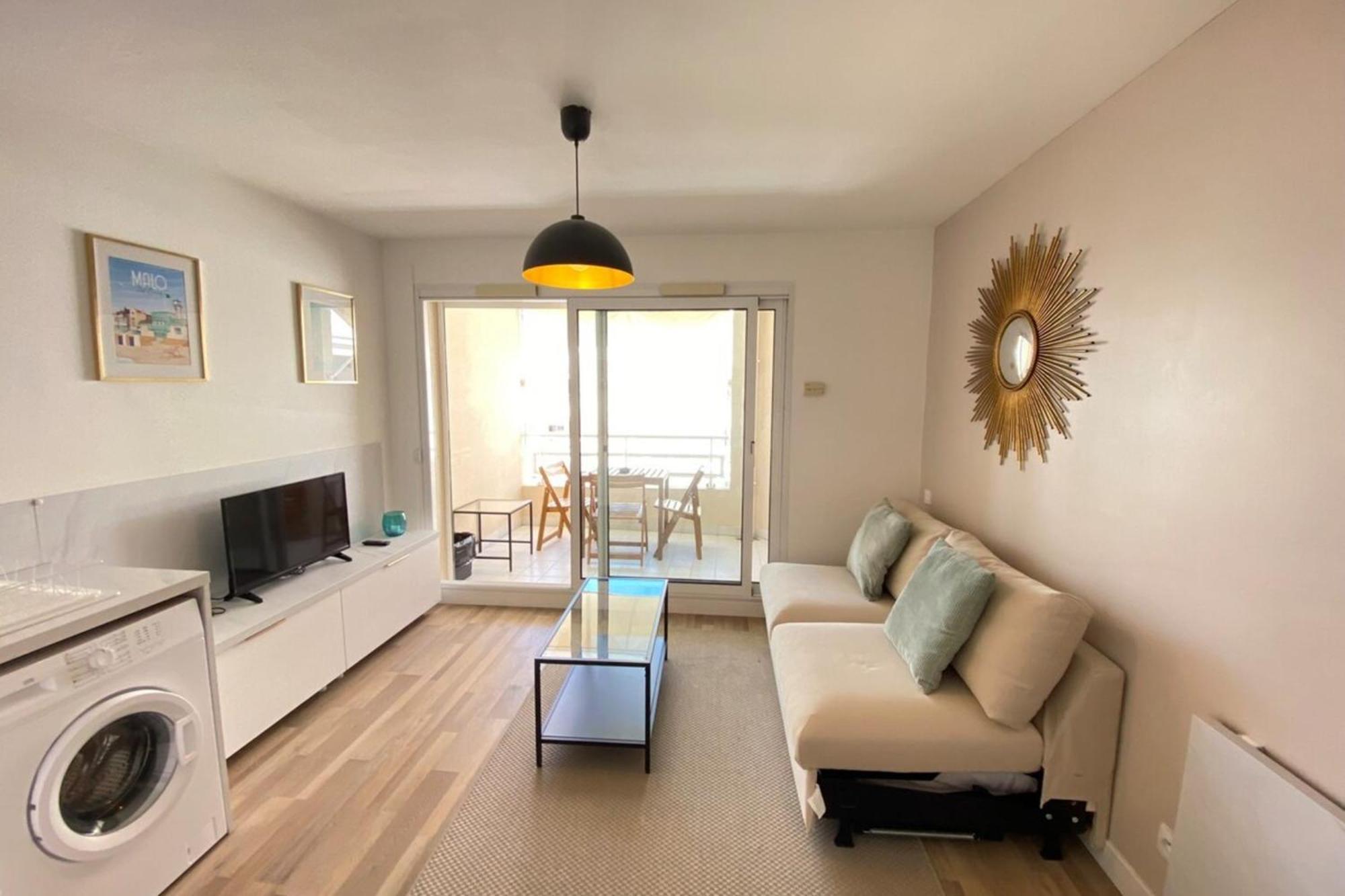 06Ai - Beautiful Renovated Studio - Sea And Pool View Vallauris Esterno foto
