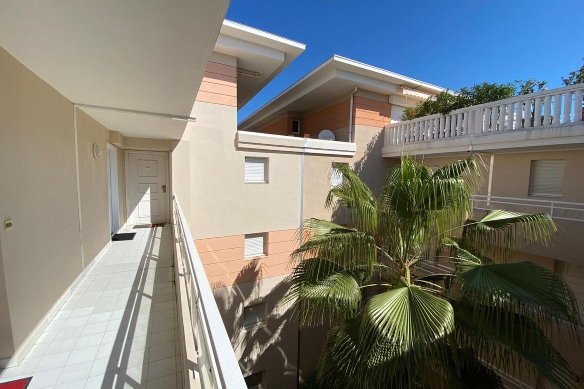 06Ai - Beautiful Renovated Studio - Sea And Pool View Vallauris Esterno foto